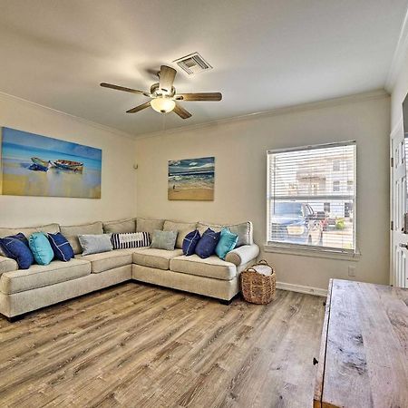 Modern Island Condo With Pool Steps To The Beach! South Padre Island Eksteriør billede