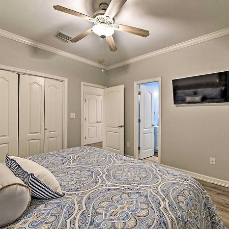 Modern Island Condo With Pool Steps To The Beach! South Padre Island Eksteriør billede
