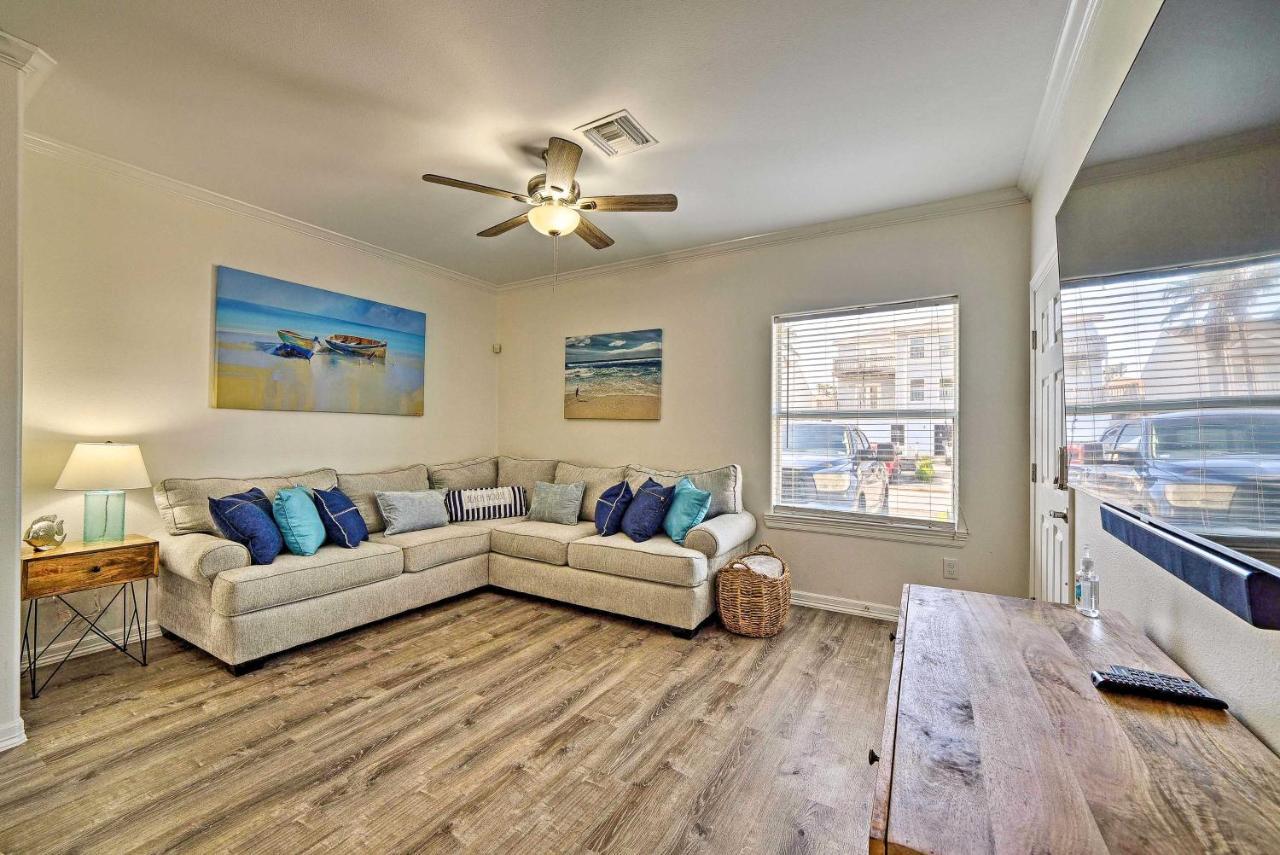 Modern Island Condo With Pool Steps To The Beach! South Padre Island Eksteriør billede