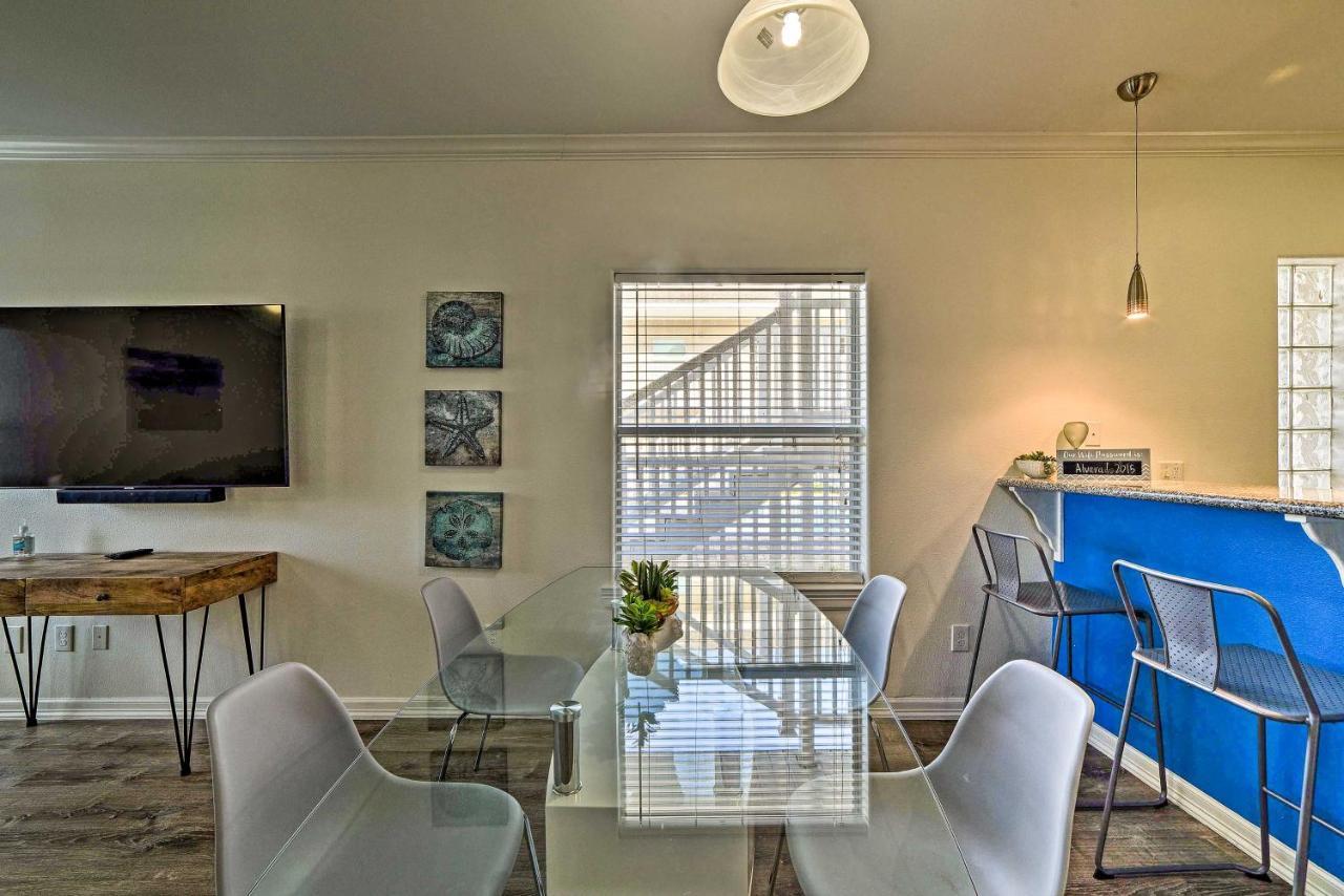 Modern Island Condo With Pool Steps To The Beach! South Padre Island Eksteriør billede