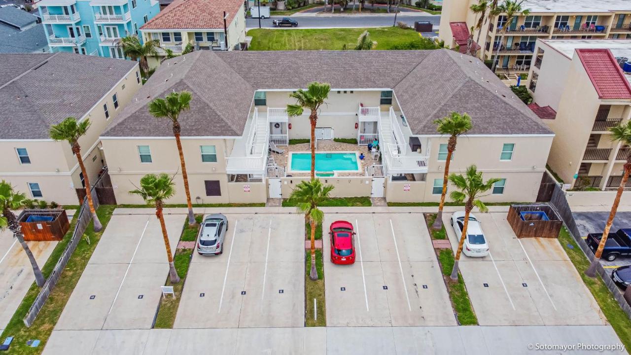Modern Island Condo With Pool Steps To The Beach! South Padre Island Eksteriør billede