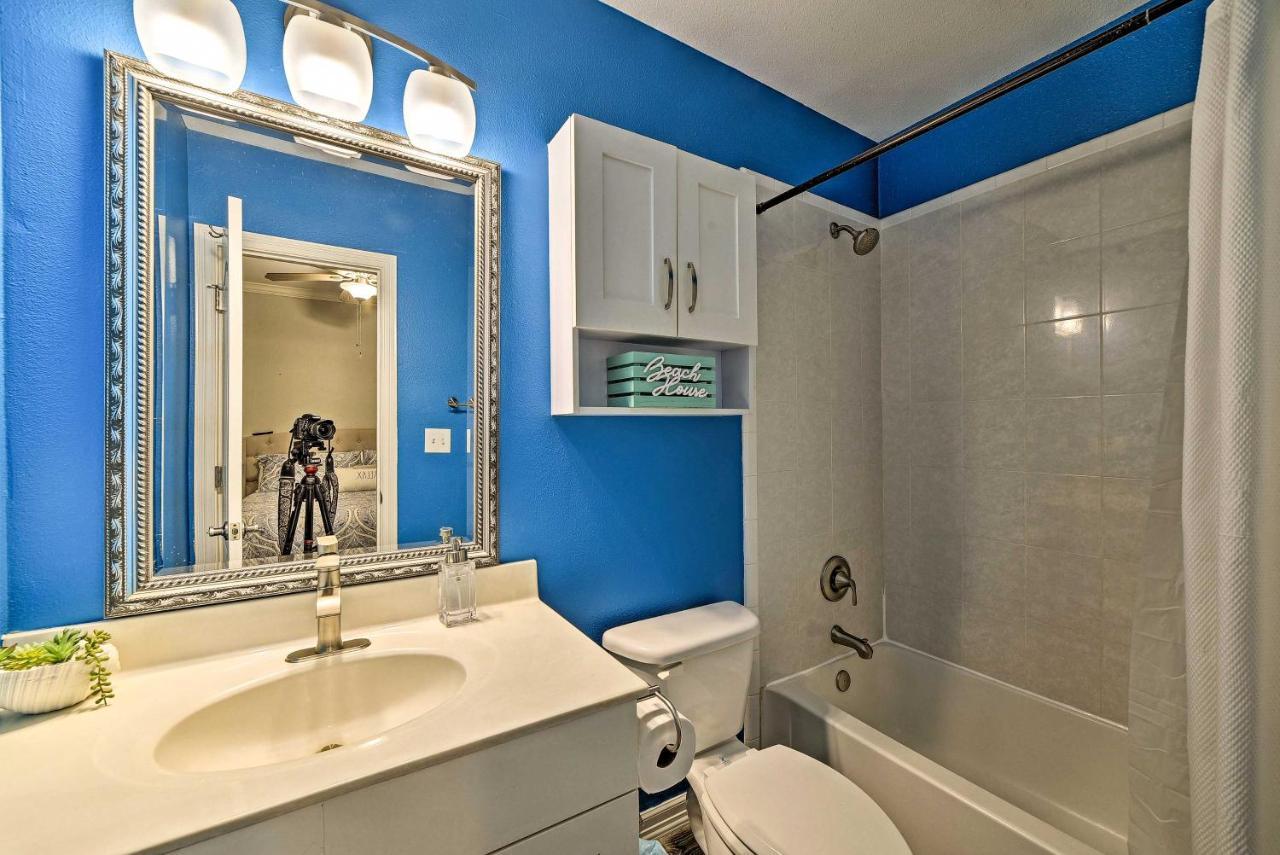 Modern Island Condo With Pool Steps To The Beach! South Padre Island Eksteriør billede