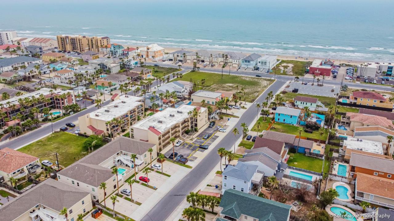 Modern Island Condo With Pool Steps To The Beach! South Padre Island Eksteriør billede